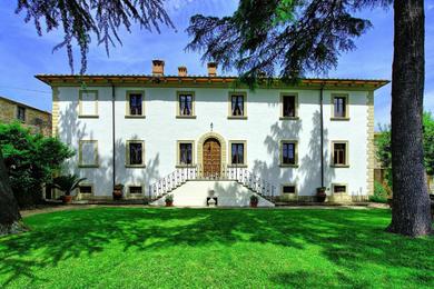 Villa Villa Capolona by PosarelliVillas