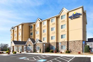 Отель Microtel Inn & Suites by Wyndham