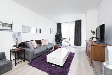 Apartments Modern 1 Bedroom Flat near Canary Wharf in London