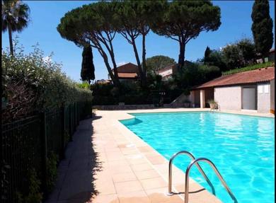 Apartments Maison 30 m2 + piscine - Golfe de Saint Tropez