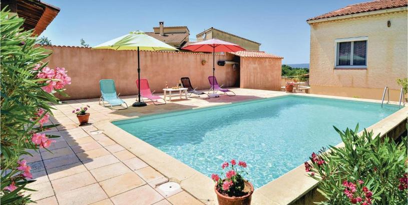 Дом отдыха Amazing Home In St Andr Dolrargues With Wifi, Indoor Swimming Pool And Outdoor Swimming Pool