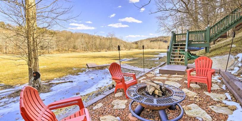 Holiday home River Dream Cabin on New River with Deck, Fire Pit
