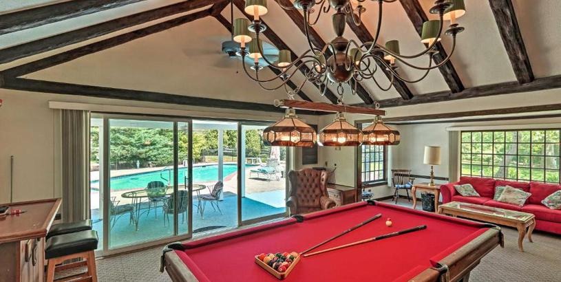 Holiday home Morgan Hughes Homestead with Game Room and Pool!