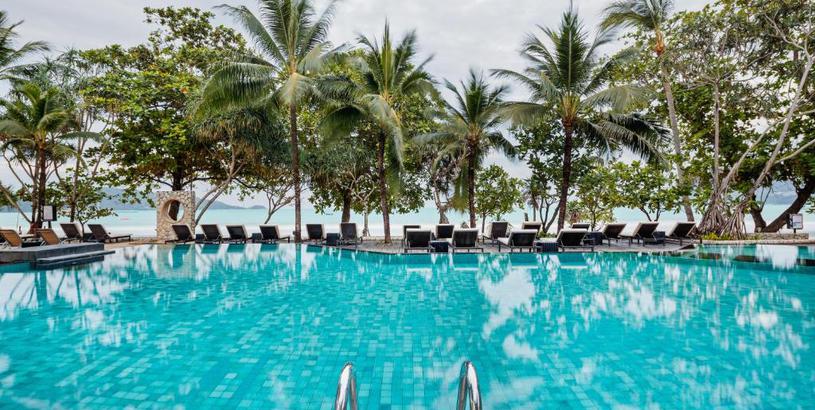 Курорт Impiana Beach Front Resort Patong, Phuket - SHA Extra Plus