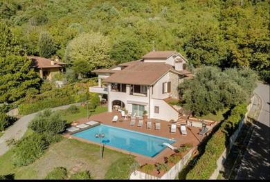 Гостевой дом Villa con Piscina privata - Vista panoramica - 7 ROOMS - 20 GUEST
