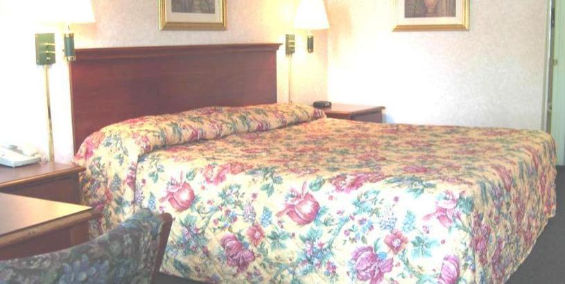 Отель America's Best Inn & Suites - Decatur