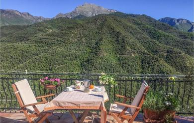 Stunning home in Castel Vittorio with WiFi and 3 Bedrooms