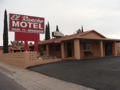 Hotel El Rancho Motel