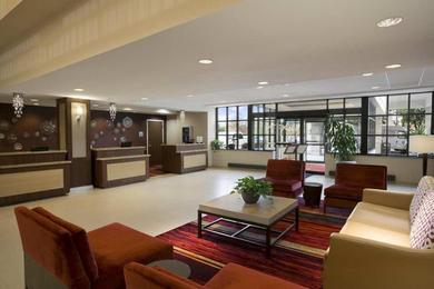 Отель Embassy Suites Cleveland - Beachwood