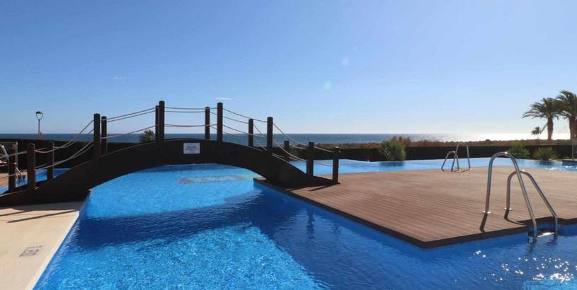 Apartments Pino apartamento de lujo frente al mar con piscina compartida