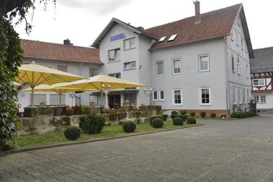 Отель Hotel Zur Stadt Cassel