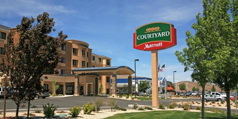 Hotel Courtyard Carson City
