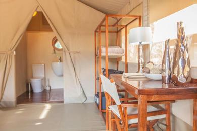 Luxury tent Wildebeest Eco Camp
