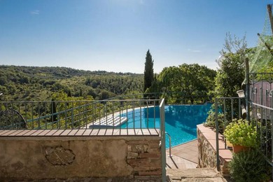 Apartments Charming Cottage with Garden and Swimming Pool!