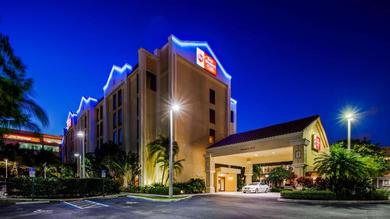 Отель Best Western Plus Kendall Hotel & Suites
