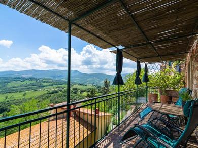 Holiday home Cozy Holiday Home in Montecastelli Pisano with Balcony
