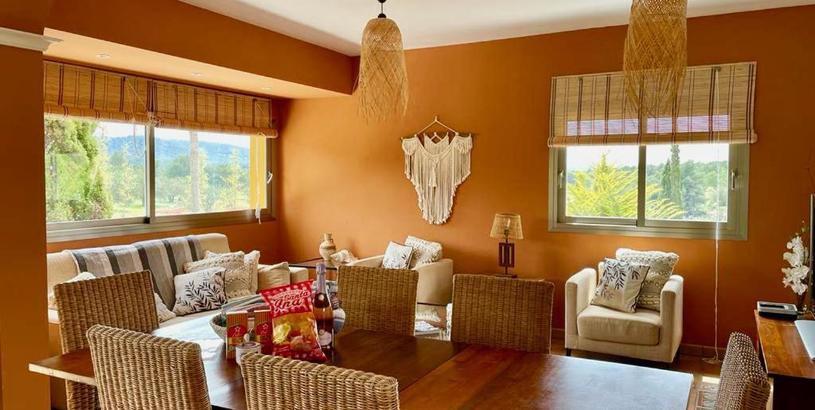 Holiday home Villa Linda, villa tot 10 personen met privé-zwembad en prachtige tuin