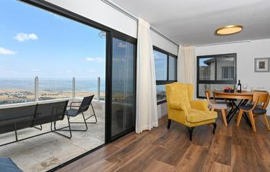 Апартаменты נוף העמק - דירה מהממת בצפת עם נוף עוצר נשימה - 3Bdrm Apartment with Sea of the Galilee View in Tzfat