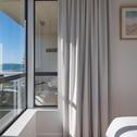 Apartments Ocean View Beach Escape - Top Floor Apartment, Mt Maunganui Base