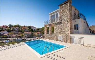 Holiday home Beautiful home in Vela Luka with Outdoor swimming pool, WiFi and 7 Bedrooms