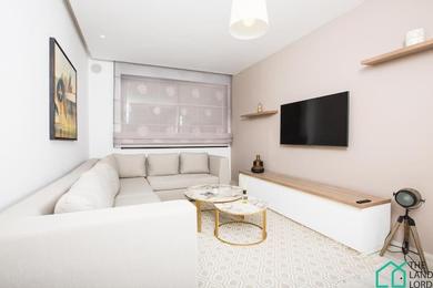Апартаменты NEW central and well equipped King Bed apartment
