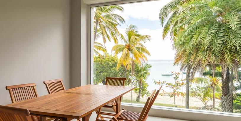 Apartments Beach Front Luxury Apartment in Tamarin