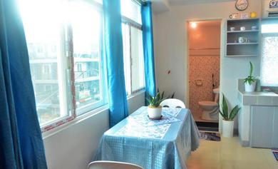 Hostel Spacious Cozy Room for Rent Near NAIA