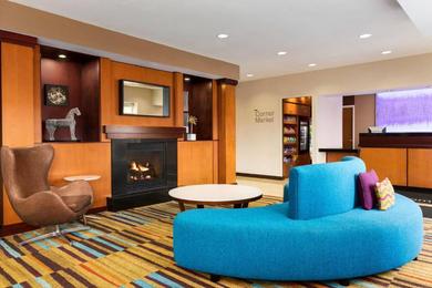 Отель Fairfield Inn & Suites by Marriott Toledo Maumee