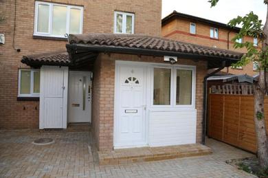 Chalet A A GUEST ROOMS Stunning Studio Room THAMESMEAD
