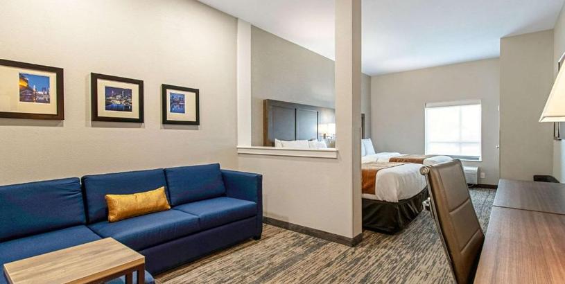 Отель Comfort Suites Grove City - Columbus South