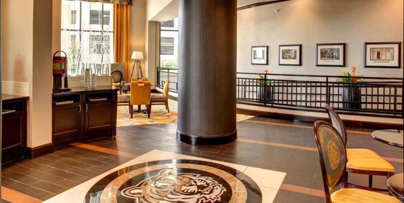 Отель Hampton Inn & Suites Baton Rouge Downtown