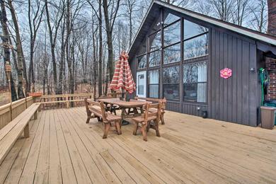 Holiday home Secluded Poconos Cabin with Big Bass Amenities!