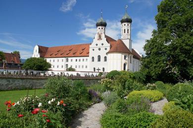 Гостевой дом Kloster Benediktbeuern - Gästehaus der Salesianer Don Bosco