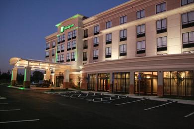 Отель Holiday Inn Columbus-Hilliard, an IHG Hotel