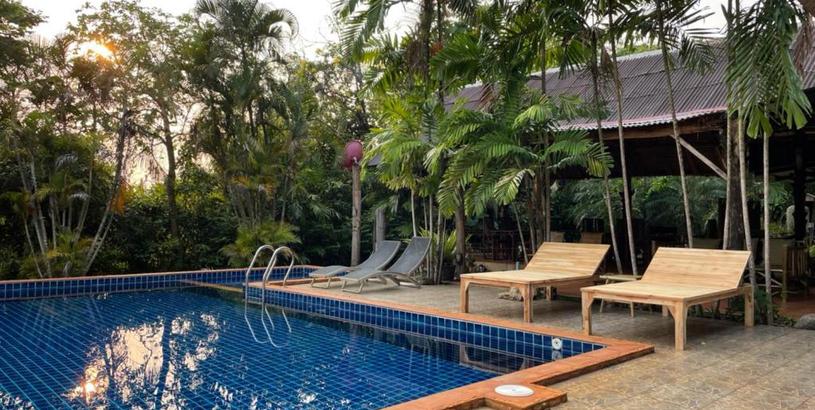 Holiday home Bamboo Hideaway, Bungalows with Pool and Kitchen