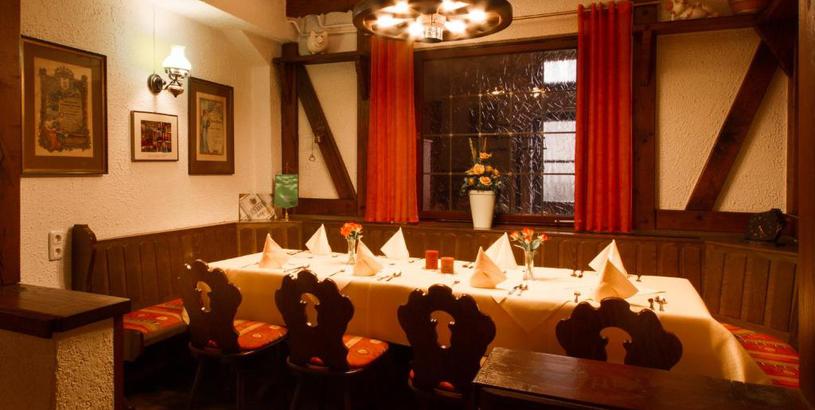 Отель Hotel- Restaurant Zum Hirsch