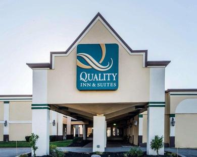 Hotel Quality Inn & Suites Conference Center Across from Casino