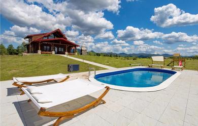 Holiday home Stunning Home In Sveti Rok With 3 Bedrooms, Outdoor Swimming Pool And Jacuzzi