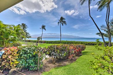 Апартаменты Oceanfront Central Maui with A and C, Pool and Grills