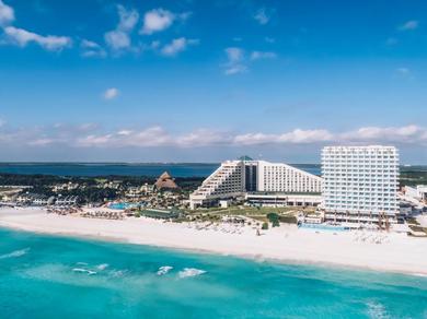 Resort Coral Level at Iberostar Selection Cancun