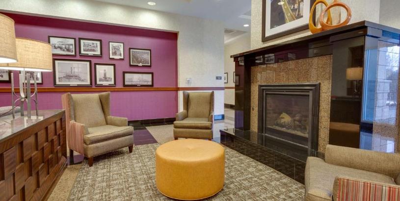 Отель Drury Inn & Suites Baton Rouge