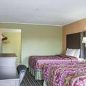 Motel Amherst Inn & Suites