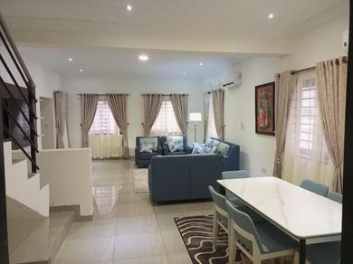 Apartments Exquisite 2 bedroom condo with pool, gym, wifi and 24hrs power