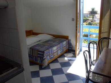 Apartments Apartment in Sucuraj with sea view, balcony, air conditioning, WiFi 3560-1
