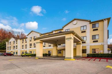 Отель Quality Inn & Suites Caseyville - St. Louis