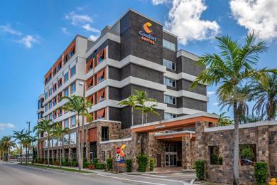 Hotel Comfort Suites Fort Lauderdale Airport & Cruise Port