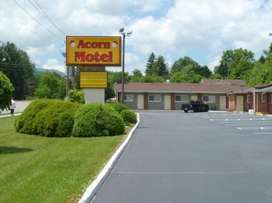 Motel Acorn Motel - Black Mountain