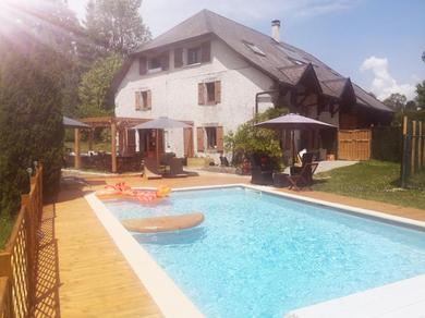 Апартаменты Studio 4 personnes/piscine/proche Annecy-Geneve