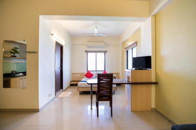 Apartments Capital O 11718 Hotel Shivarth
