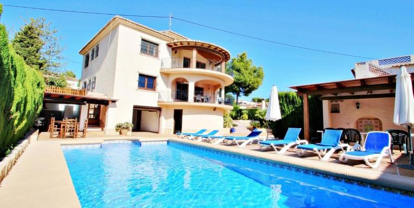 Villa Emilia - holiday home with ocean view and private pool in Benissa